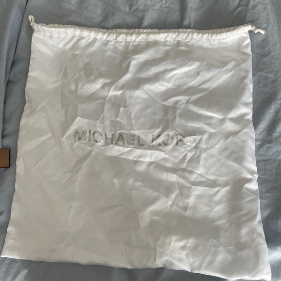 Michael Kors satchel - Picture 9 of 13